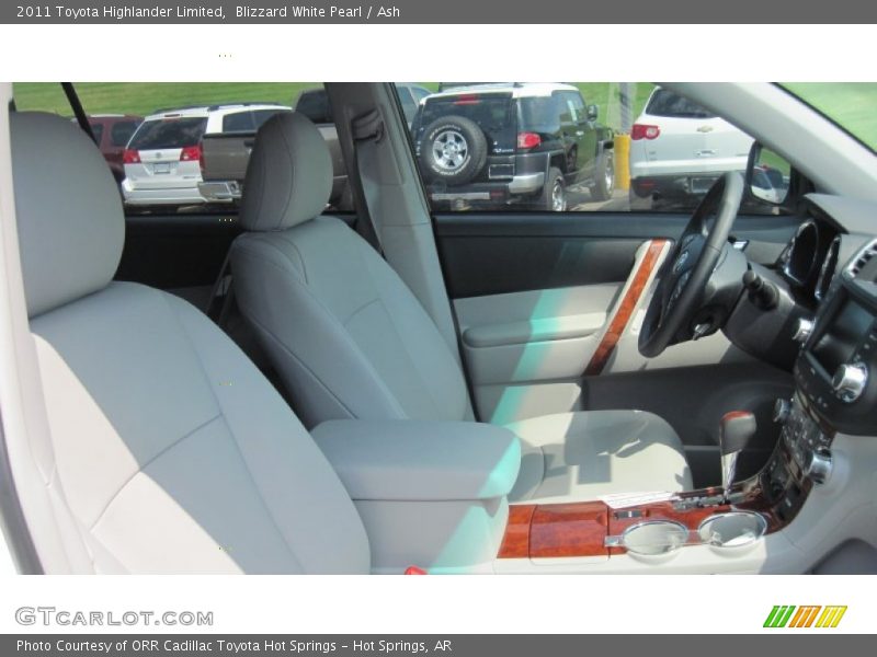 Blizzard White Pearl / Ash 2011 Toyota Highlander Limited