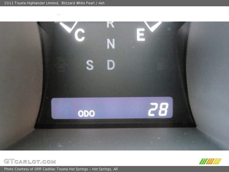 Blizzard White Pearl / Ash 2011 Toyota Highlander Limited