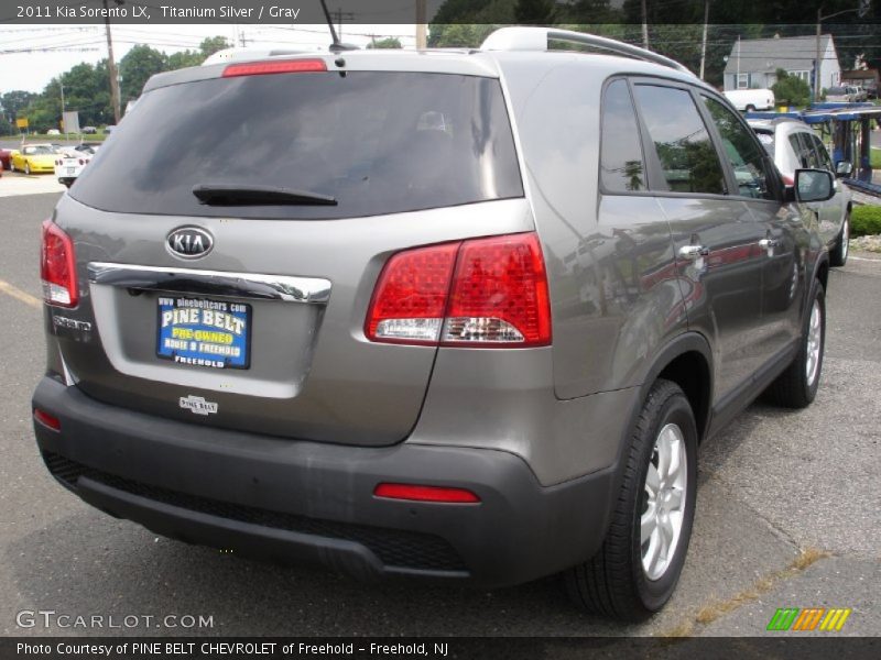 Titanium Silver / Gray 2011 Kia Sorento LX