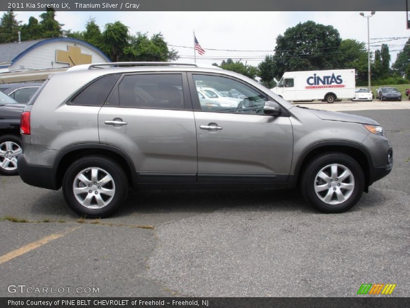 Titanium Silver / Gray 2011 Kia Sorento LX