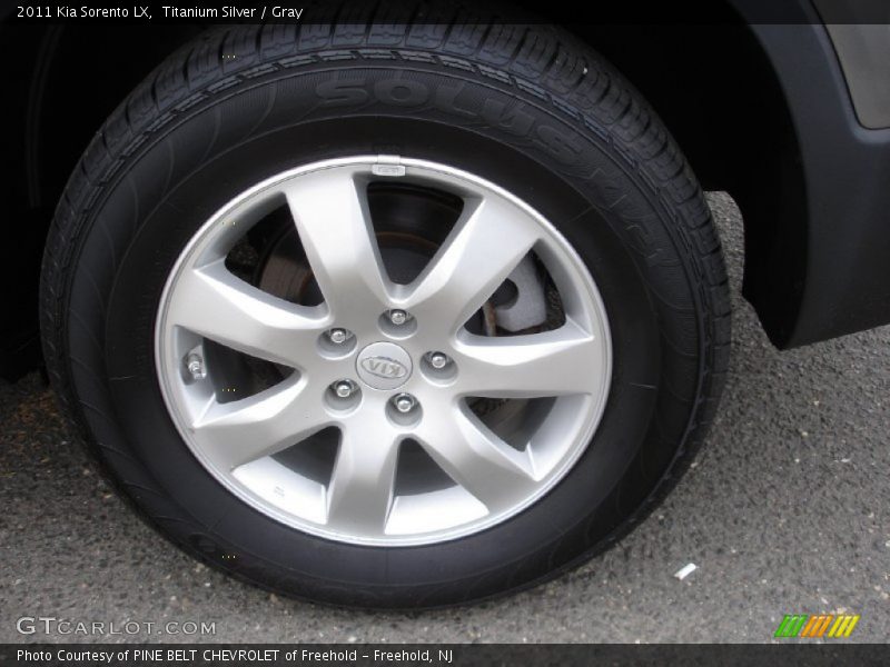 Titanium Silver / Gray 2011 Kia Sorento LX