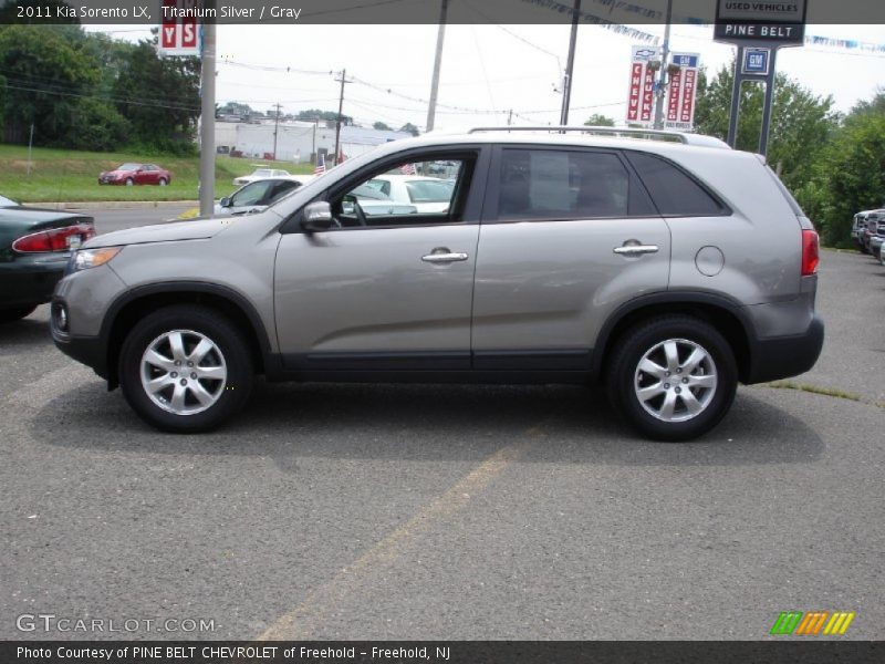 Titanium Silver / Gray 2011 Kia Sorento LX