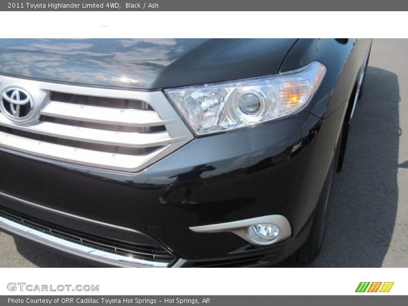 Black / Ash 2011 Toyota Highlander Limited 4WD