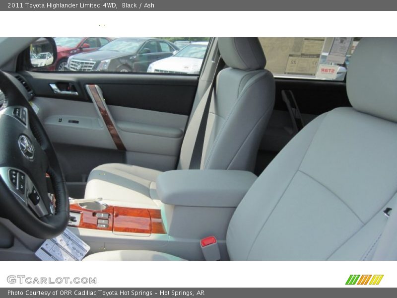Black / Ash 2011 Toyota Highlander Limited 4WD