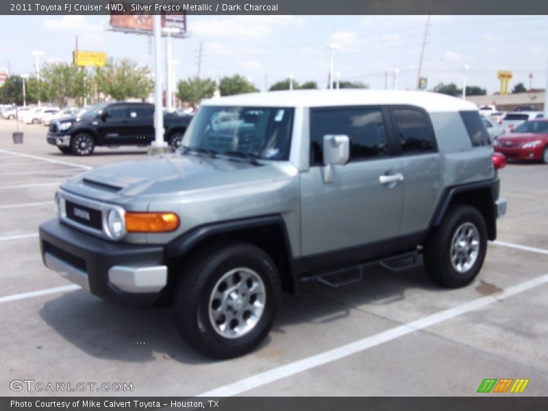 Silver Fresco Metallic / Dark Charcoal 2011 Toyota FJ Cruiser 4WD