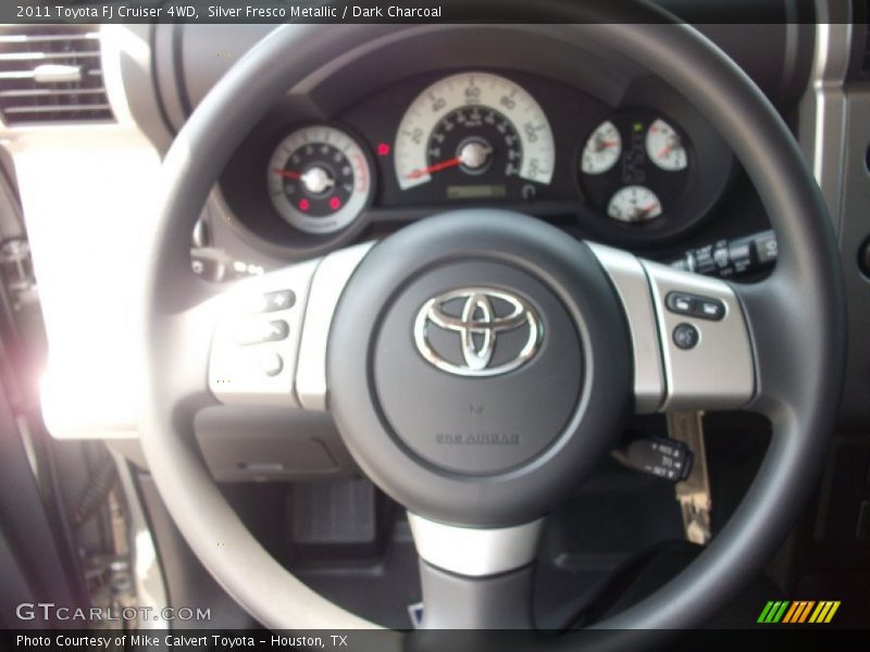 Silver Fresco Metallic / Dark Charcoal 2011 Toyota FJ Cruiser 4WD