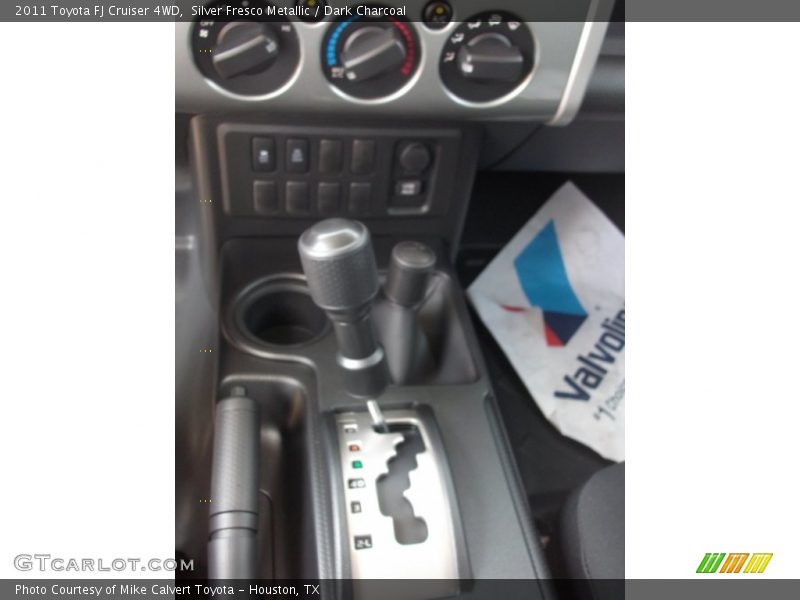 Silver Fresco Metallic / Dark Charcoal 2011 Toyota FJ Cruiser 4WD