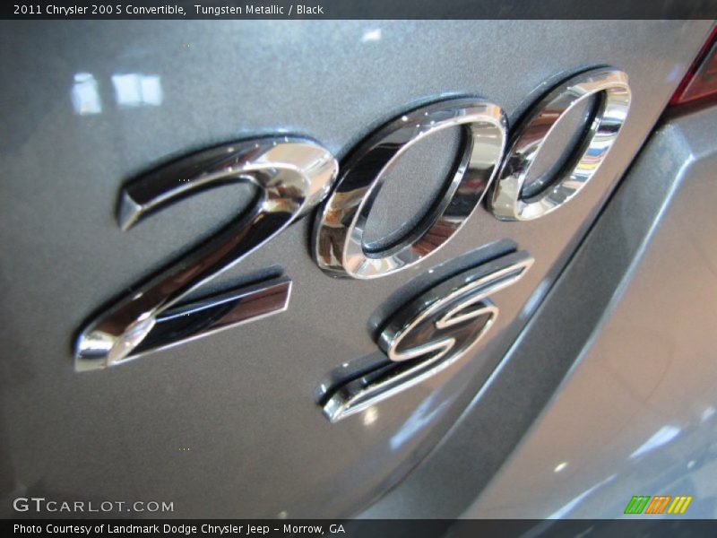  2011 200 S Convertible Logo