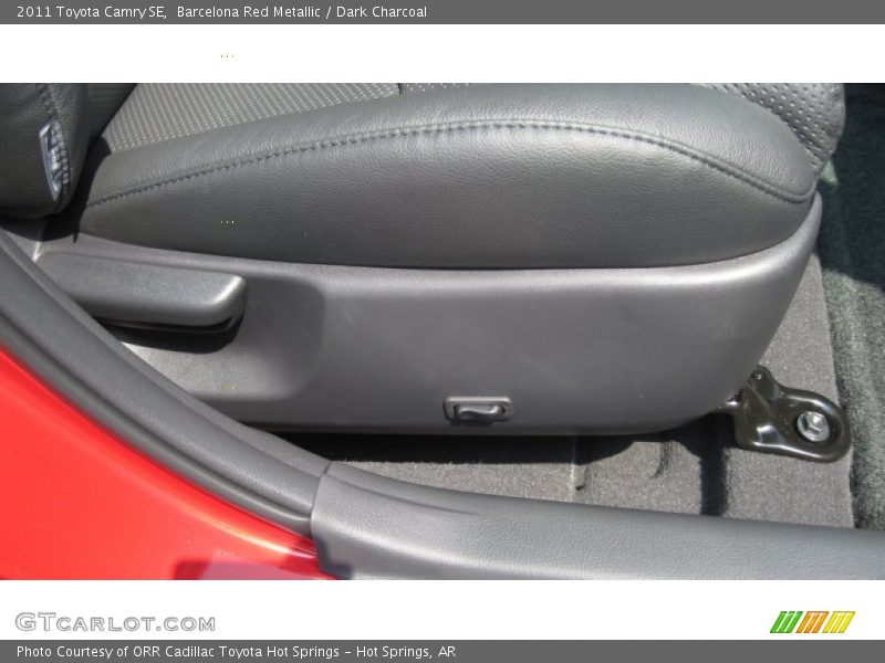Barcelona Red Metallic / Dark Charcoal 2011 Toyota Camry SE