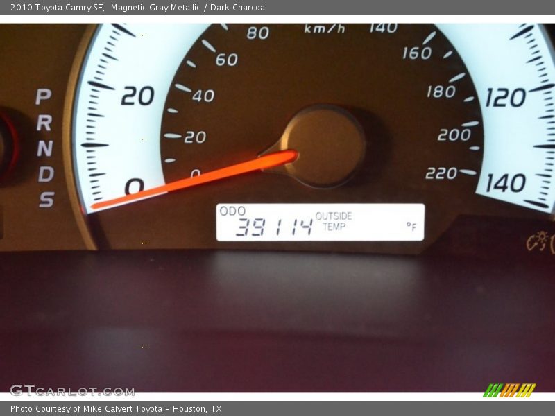 Magnetic Gray Metallic / Dark Charcoal 2010 Toyota Camry SE