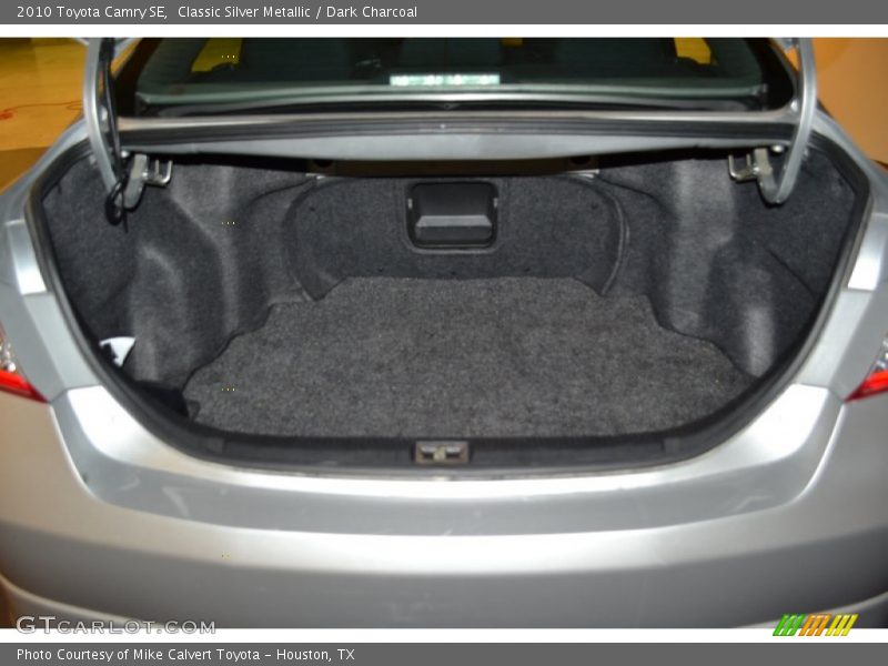 Classic Silver Metallic / Dark Charcoal 2010 Toyota Camry SE