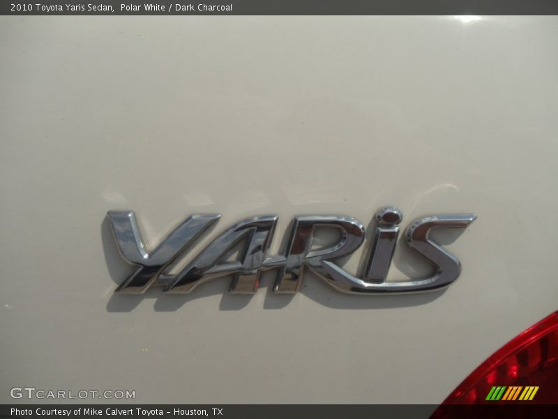 Polar White / Dark Charcoal 2010 Toyota Yaris Sedan