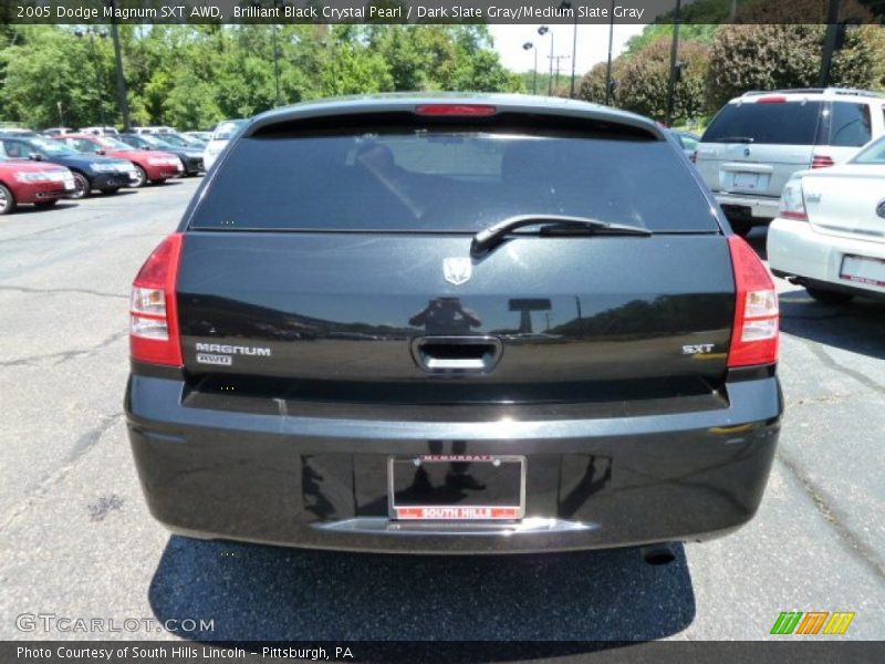 Brilliant Black Crystal Pearl / Dark Slate Gray/Medium Slate Gray 2005 Dodge Magnum SXT AWD