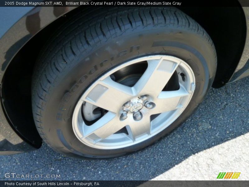 Brilliant Black Crystal Pearl / Dark Slate Gray/Medium Slate Gray 2005 Dodge Magnum SXT AWD