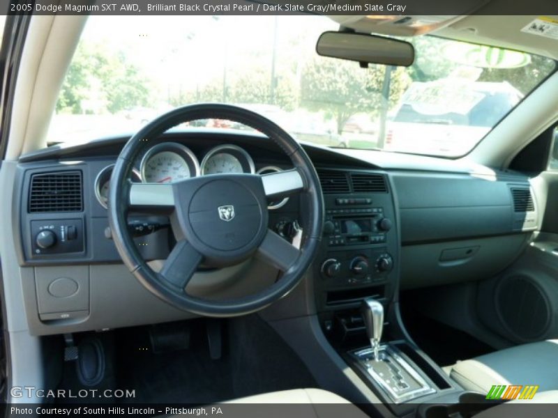 Dashboard of 2005 Magnum SXT AWD