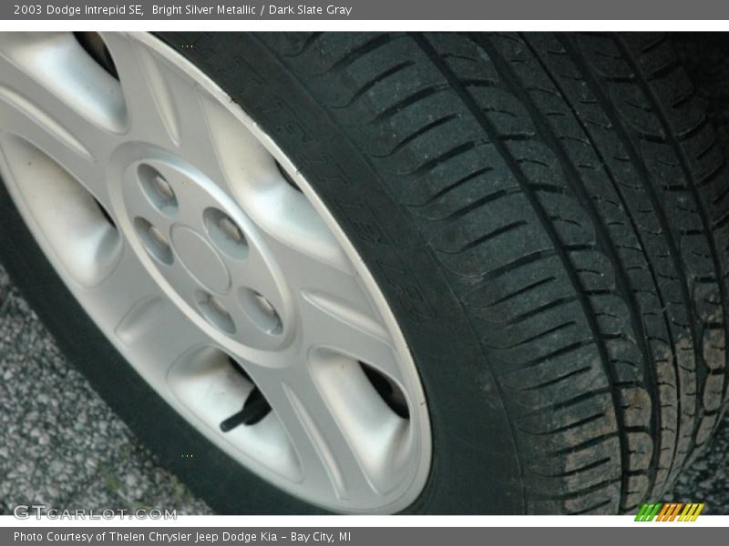 Bright Silver Metallic / Dark Slate Gray 2003 Dodge Intrepid SE