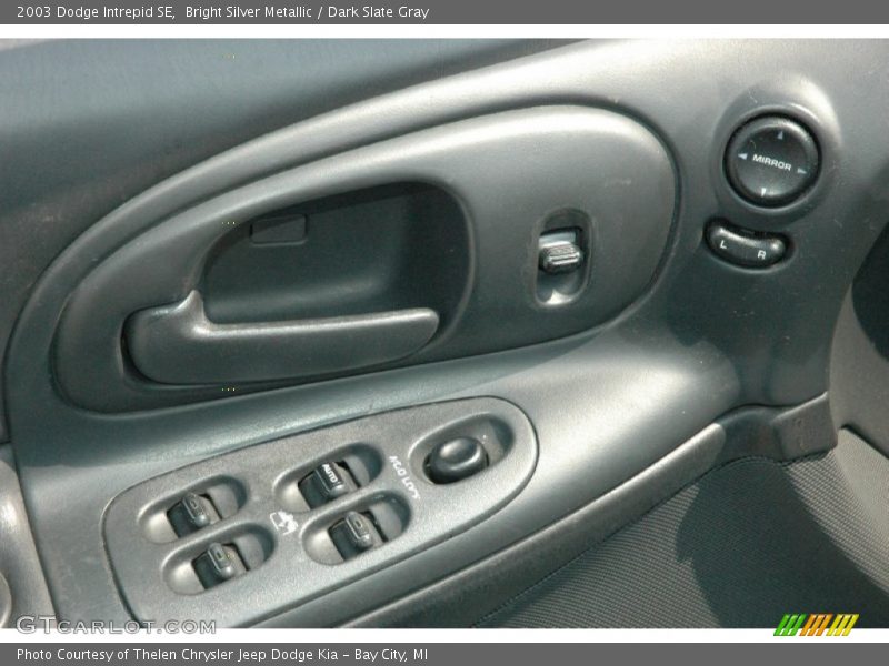 Bright Silver Metallic / Dark Slate Gray 2003 Dodge Intrepid SE