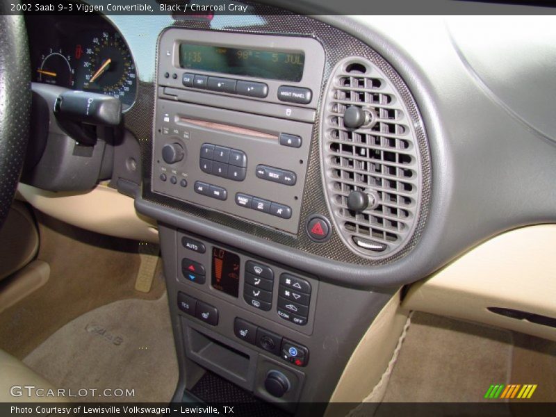 Controls of 2002 9-3 Viggen Convertible