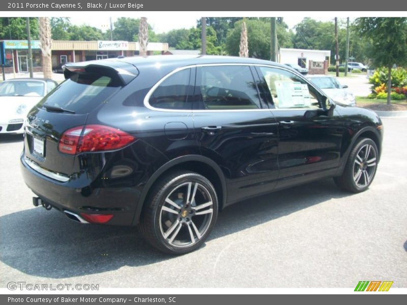 Black / Luxor Beige 2011 Porsche Cayenne S