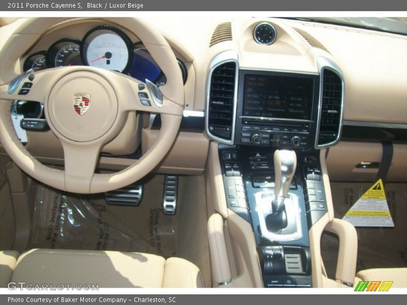 Black / Luxor Beige 2011 Porsche Cayenne S