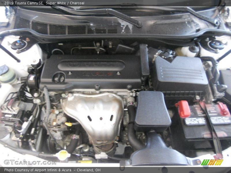 Super White / Charcoal 2009 Toyota Camry SE