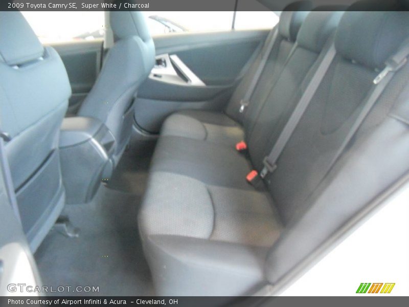 Super White / Charcoal 2009 Toyota Camry SE