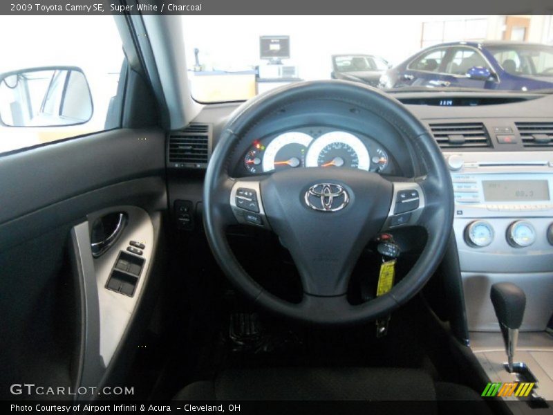 Super White / Charcoal 2009 Toyota Camry SE