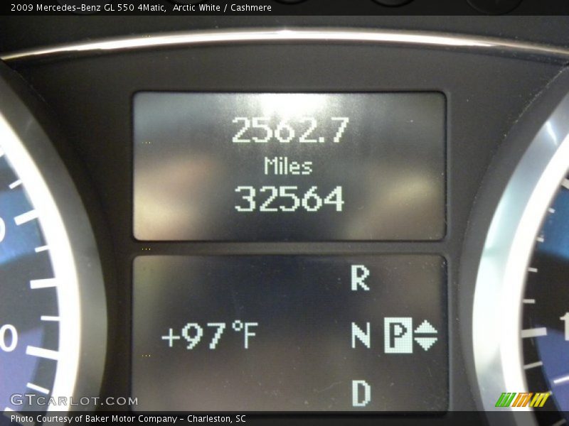 Arctic White / Cashmere 2009 Mercedes-Benz GL 550 4Matic