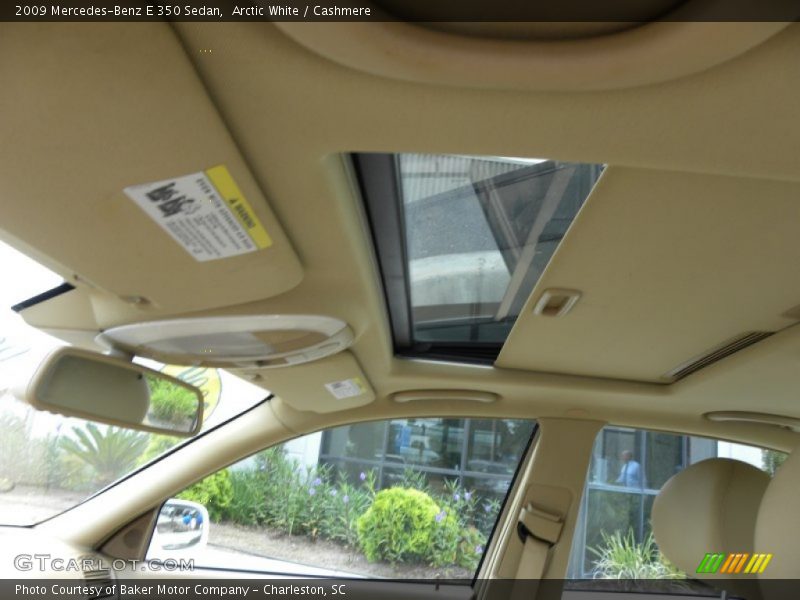 Arctic White / Cashmere 2009 Mercedes-Benz E 350 Sedan