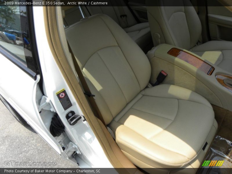 Arctic White / Cashmere 2009 Mercedes-Benz E 350 Sedan