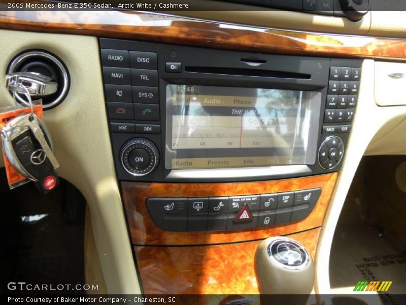 Arctic White / Cashmere 2009 Mercedes-Benz E 350 Sedan
