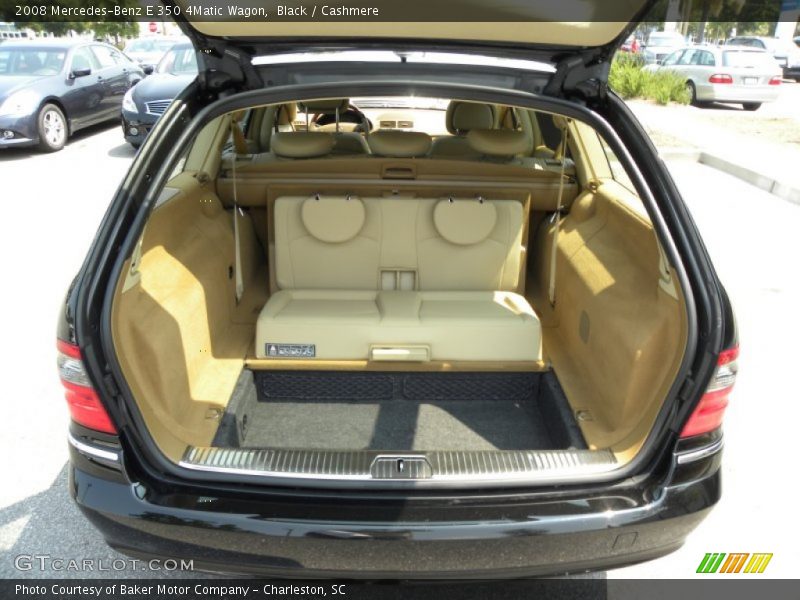  2008 E 350 4Matic Wagon Trunk