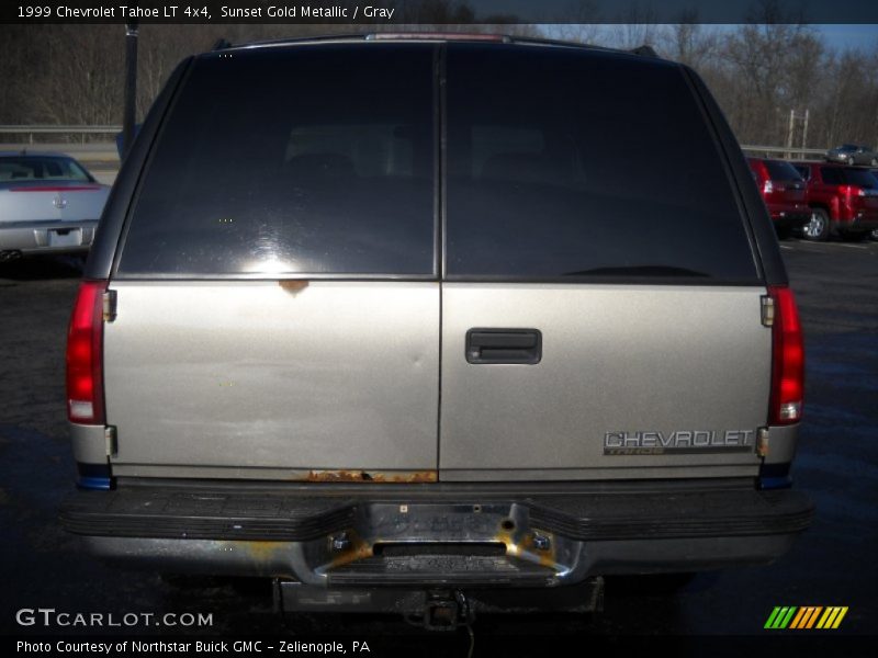 Sunset Gold Metallic / Gray 1999 Chevrolet Tahoe LT 4x4