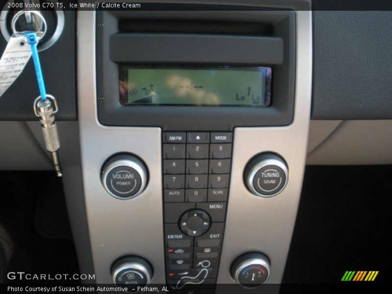 Ice White / Calcite Cream 2008 Volvo C70 T5