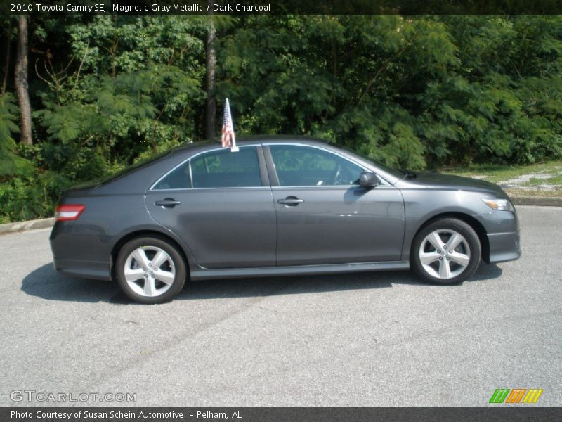 Magnetic Gray Metallic / Dark Charcoal 2010 Toyota Camry SE