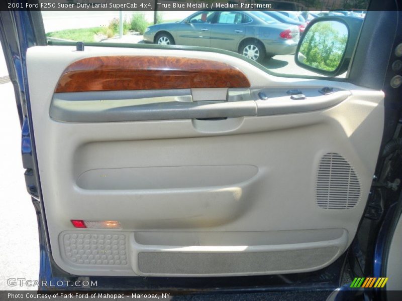 True Blue Metallic / Medium Parchment 2001 Ford F250 Super Duty Lariat SuperCab 4x4