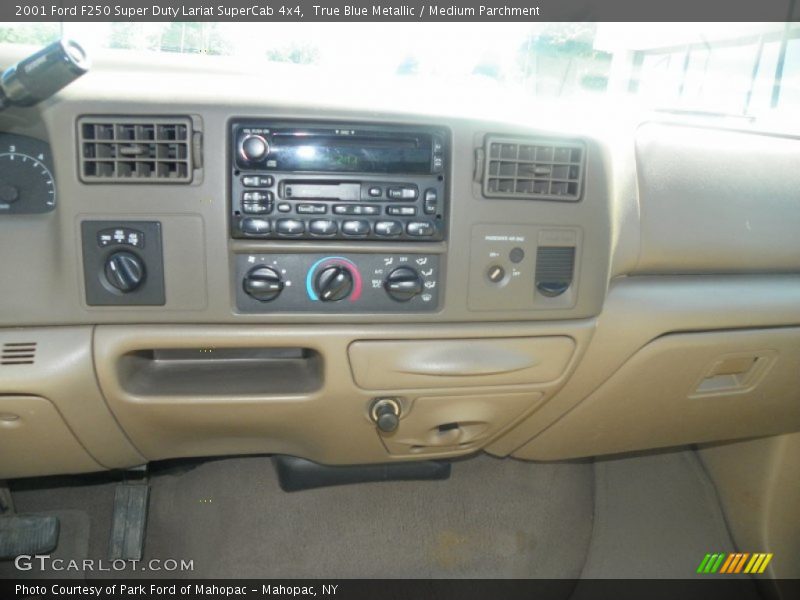 True Blue Metallic / Medium Parchment 2001 Ford F250 Super Duty Lariat SuperCab 4x4