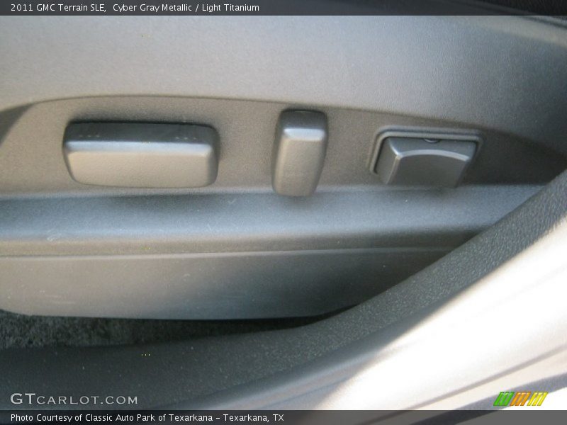 Cyber Gray Metallic / Light Titanium 2011 GMC Terrain SLE