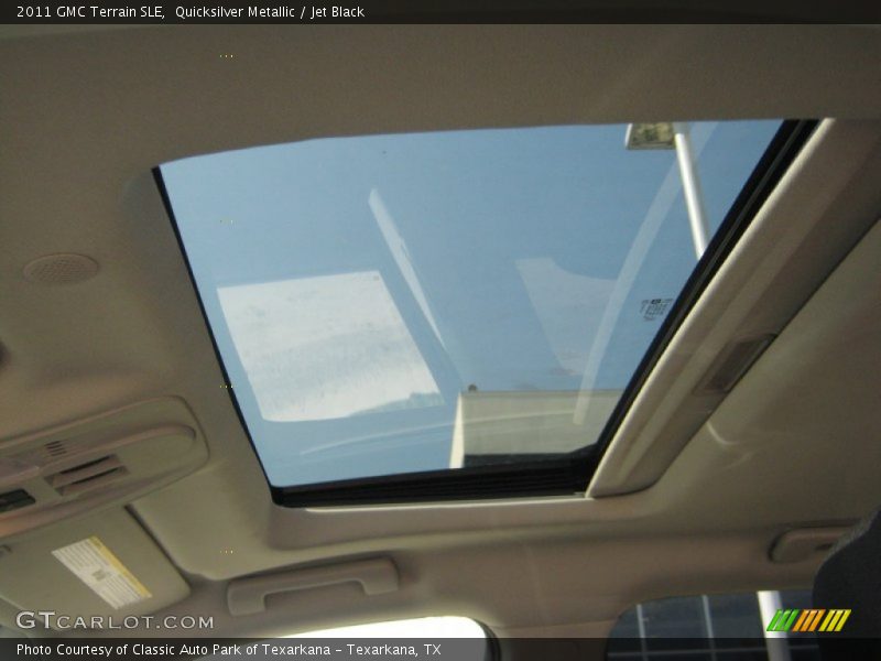 Quicksilver Metallic / Jet Black 2011 GMC Terrain SLE