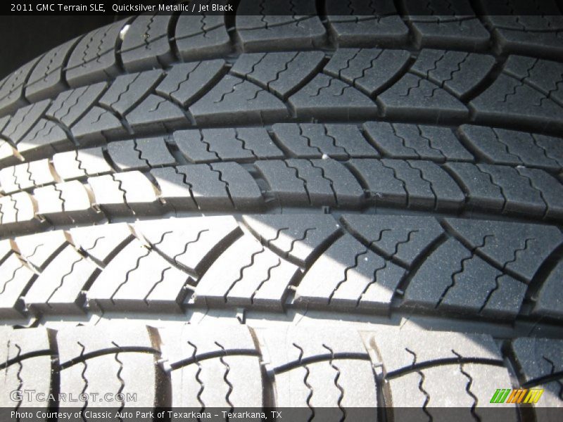 Quicksilver Metallic / Jet Black 2011 GMC Terrain SLE