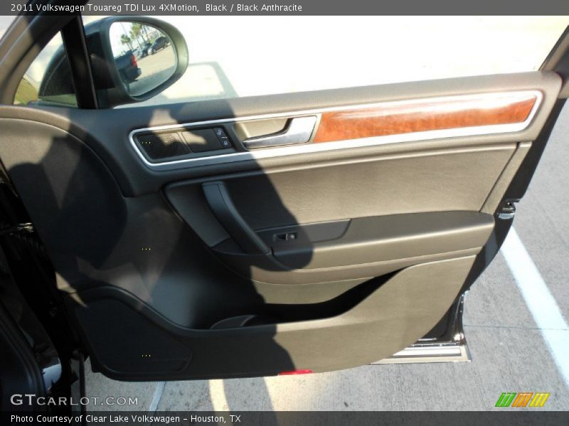 Black / Black Anthracite 2011 Volkswagen Touareg TDI Lux 4XMotion