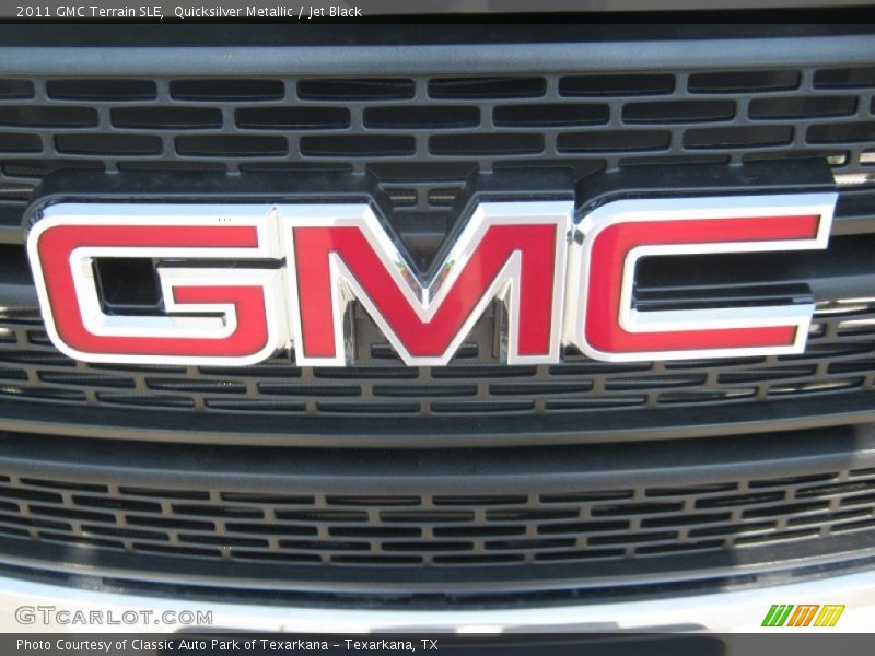 Quicksilver Metallic / Jet Black 2011 GMC Terrain SLE