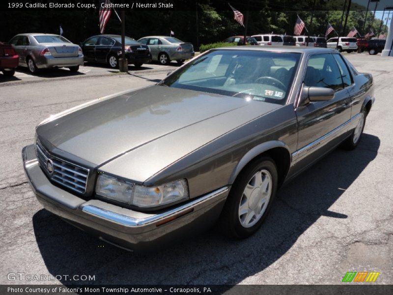 Front 3/4 View of 1999 Eldorado Coupe