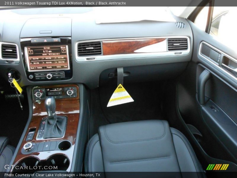 Black / Black Anthracite 2011 Volkswagen Touareg TDI Lux 4XMotion