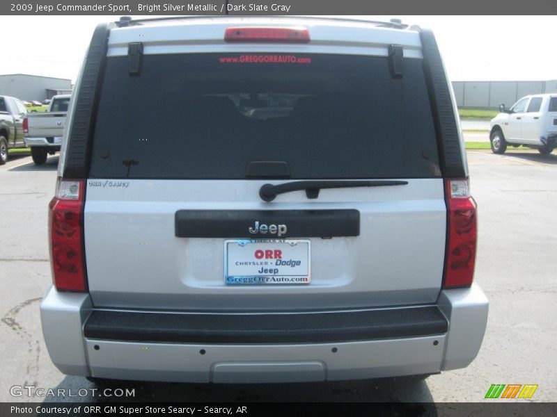 Bright Silver Metallic / Dark Slate Gray 2009 Jeep Commander Sport