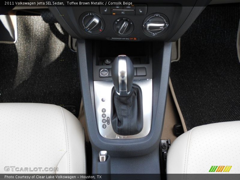 Toffee Brown Metallic / Cornsilk Beige 2011 Volkswagen Jetta SEL Sedan