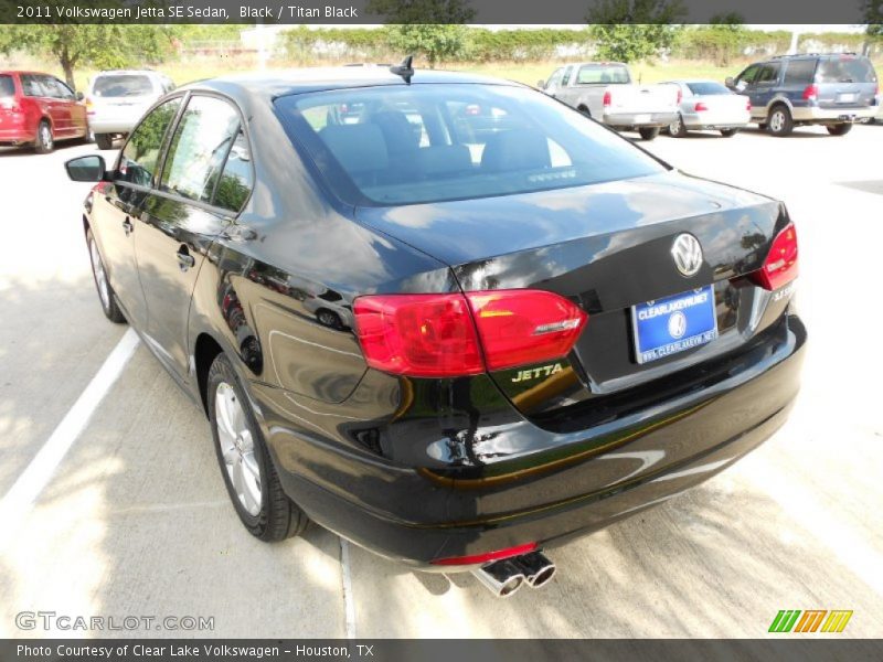Black / Titan Black 2011 Volkswagen Jetta SE Sedan