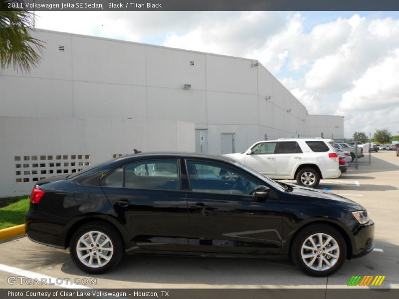 Black / Titan Black 2011 Volkswagen Jetta SE Sedan