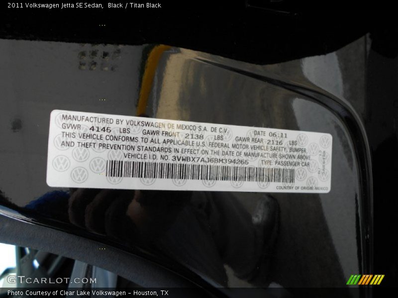 Black / Titan Black 2011 Volkswagen Jetta SE Sedan