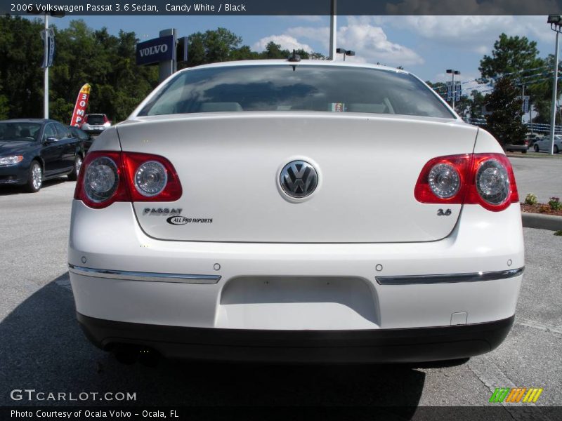 Candy White / Black 2006 Volkswagen Passat 3.6 Sedan